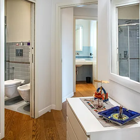 Maya Penthouse - Center شقة