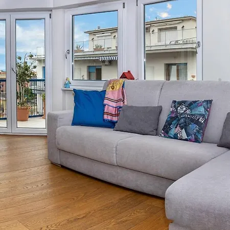 شقة Maya Penthouse - Center سورينتو