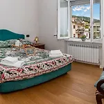 Maya Penthouse - Center Sorrento